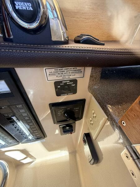 2016 Ranger Tugs R-25 SC