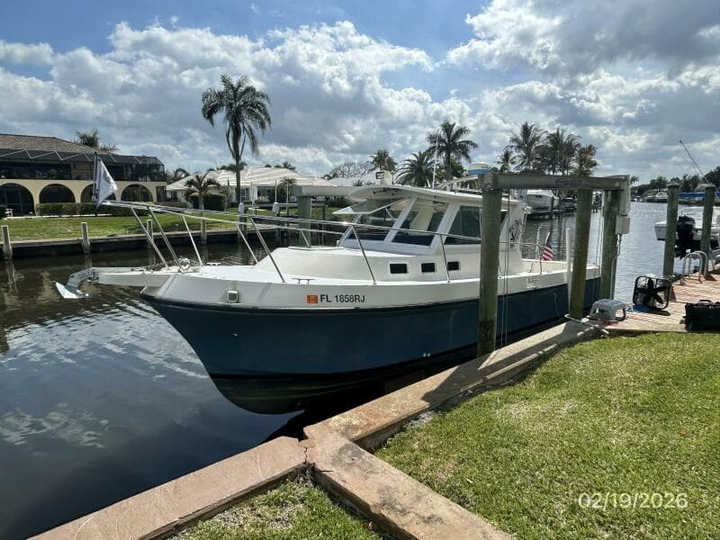 28' Albin port forward profile2