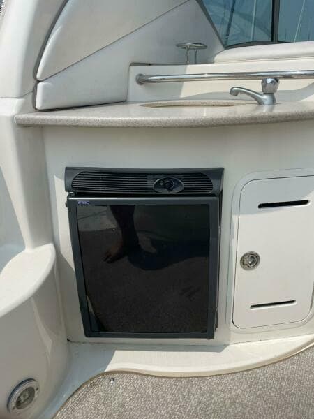 2005 Sea Ray Sundancer 320
