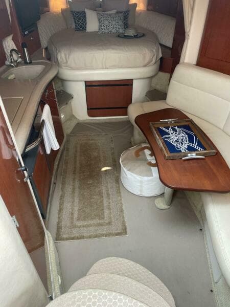 2005 Sea Ray Sundancer 320