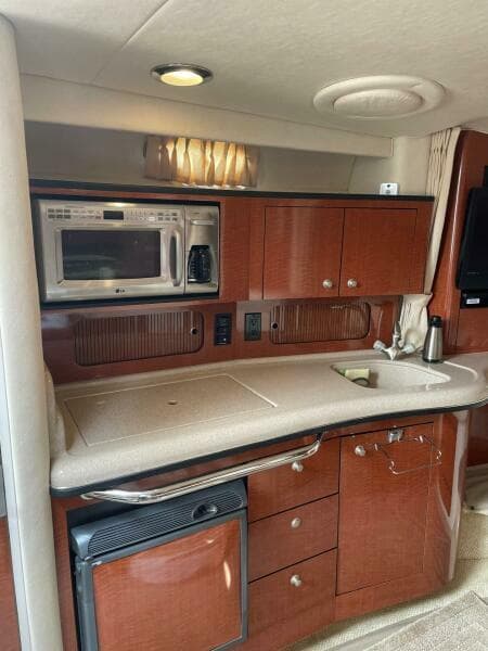 2005 Sea Ray Sundancer 320