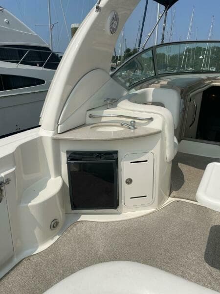 2005 Sea Ray Sundancer 320