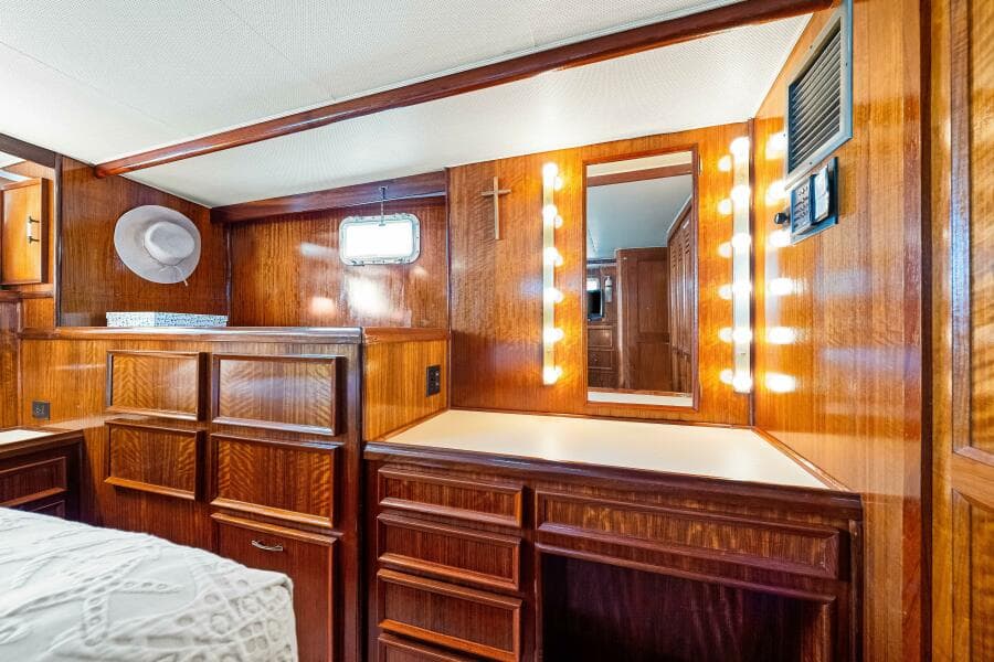 1979 Hatteras 53 Classic - Photo 56