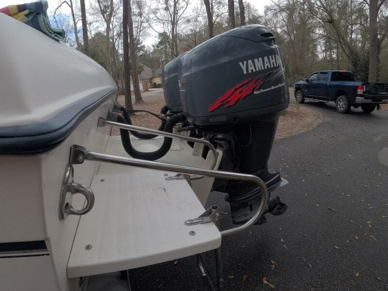 2001 Grady-White Gulfstream 232