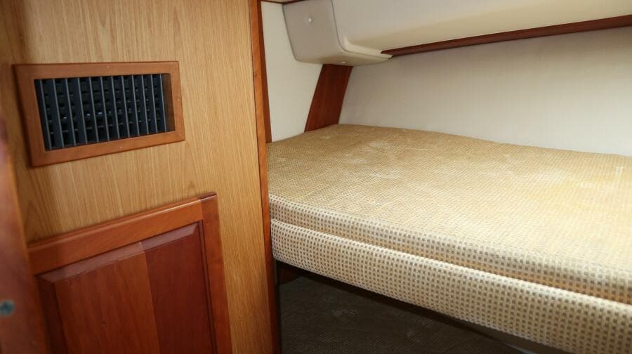 2005 Luhrs 38 Convertible