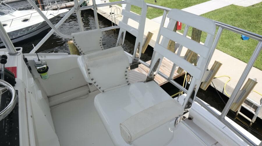 2005 Luhrs 38 Convertible