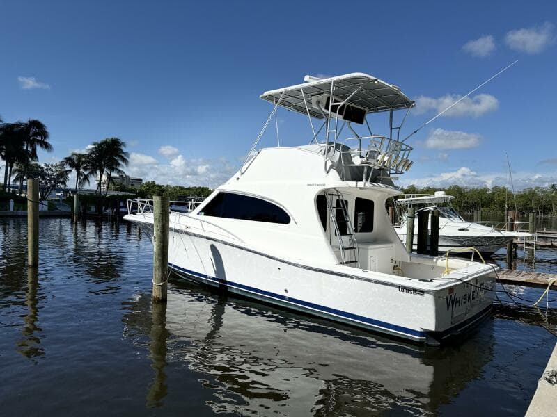 2005 Luhrs 38 Convertible