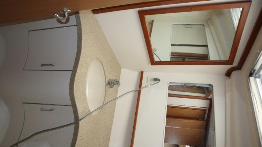 2005 Luhrs 38 Convertible