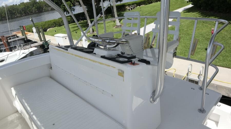 2005 Luhrs 38 Convertible