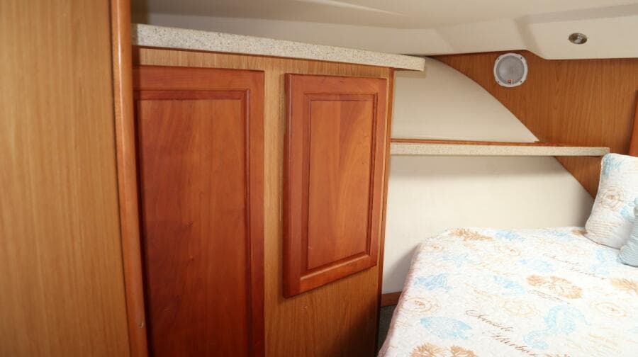 2005 Luhrs 38 Convertible