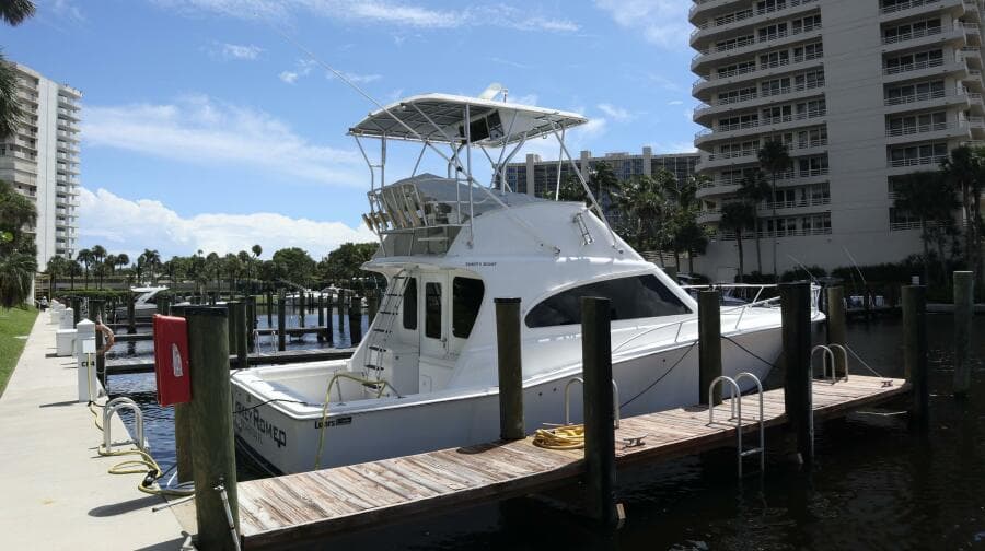 2005 Luhrs 38 Convertible