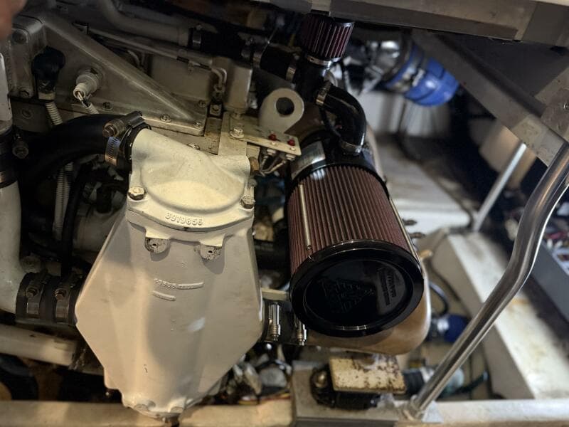 2005 Luhrs 38 Convertible