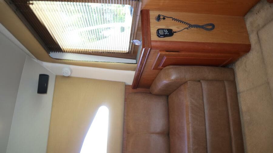 2005 Luhrs 38 Convertible