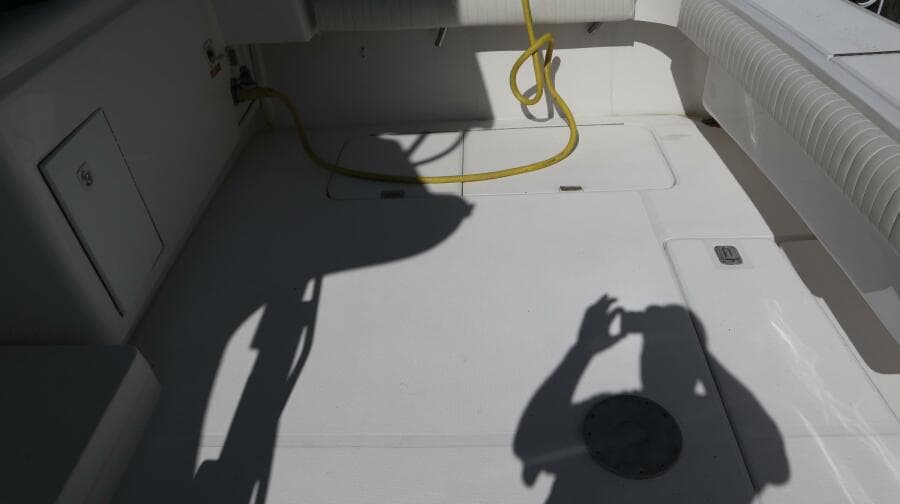 2005 Luhrs 38 Convertible