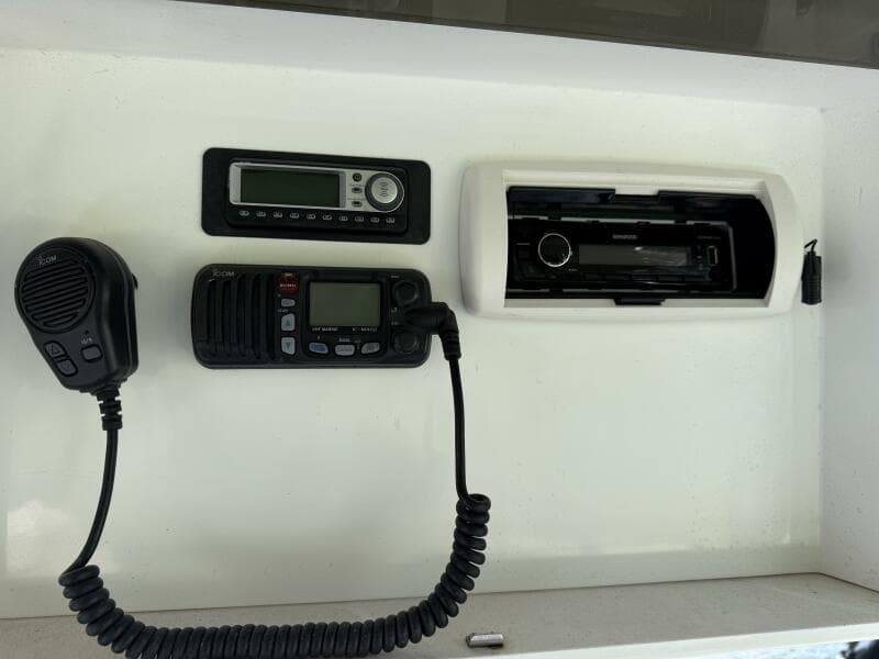 2005 Luhrs 38 Convertible