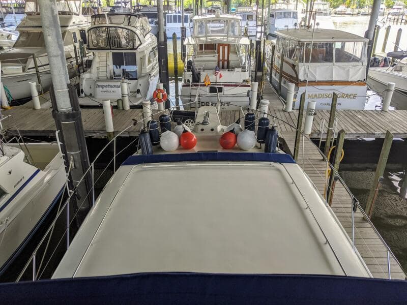 1986 Chris-Craft Constellation - Photo 15