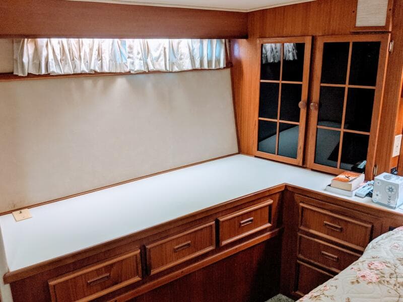 1986 Chris-Craft Constellation - Photo 58
