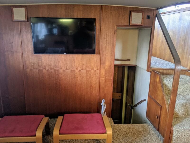 1986 Chris-Craft Constellation - Photo 48
