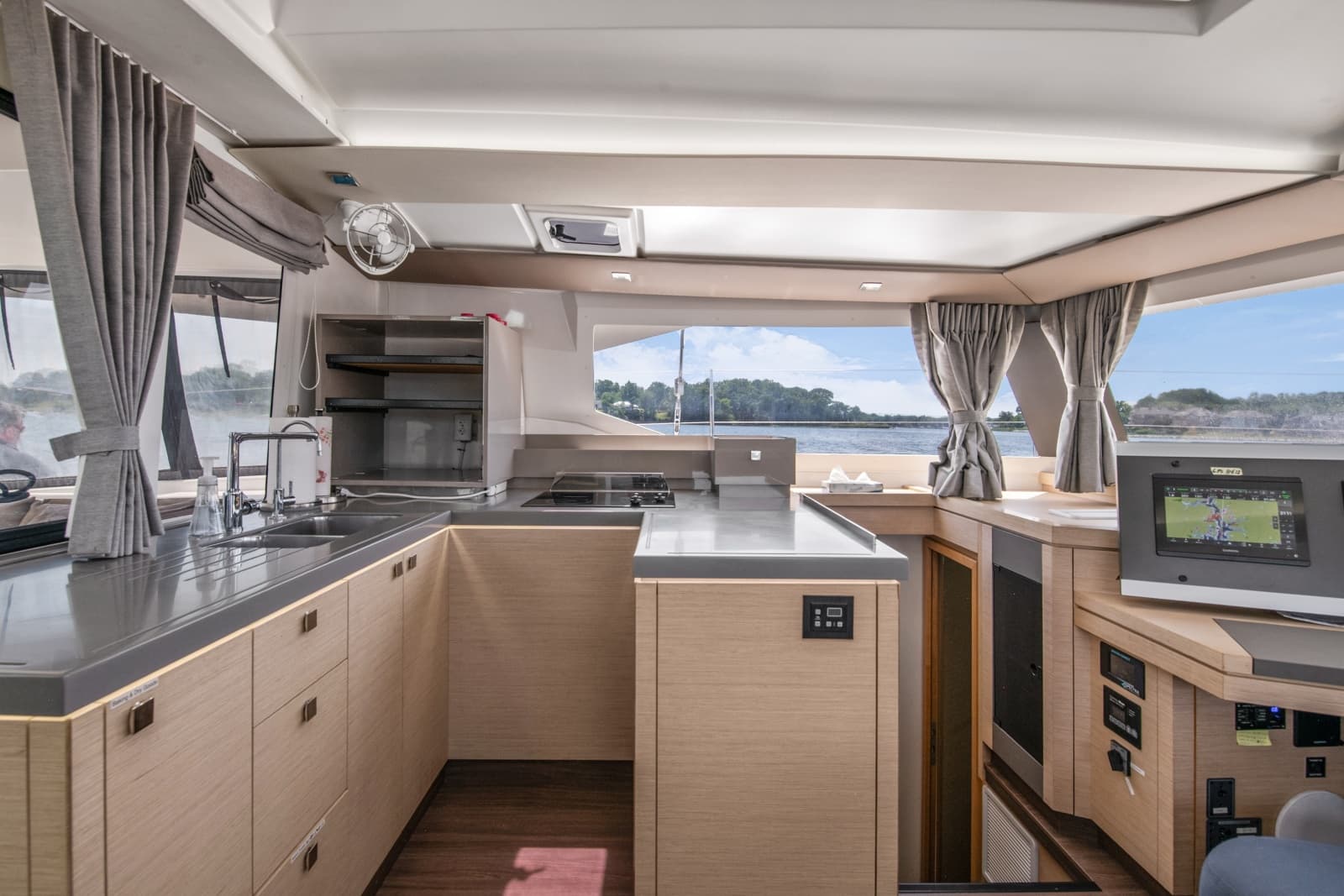 2019 Fountaine Pajot Astrea 42 Catamaran - Photo 50