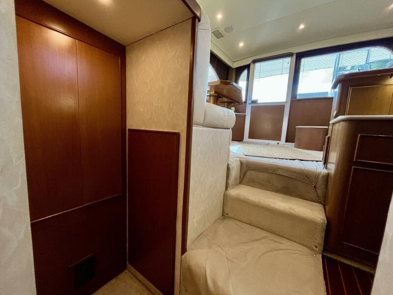 1999 Post 42 Convertible