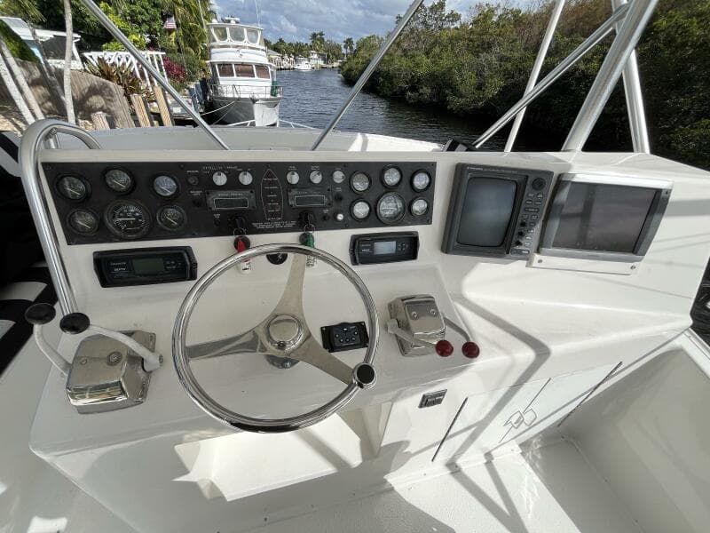 1999 Post 42 Convertible