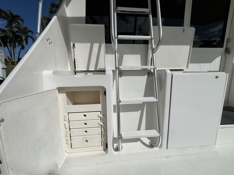 1999 Post 42 Convertible