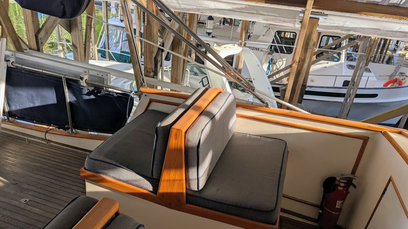 1974 Grand Banks 36 Classic - Photo 43
