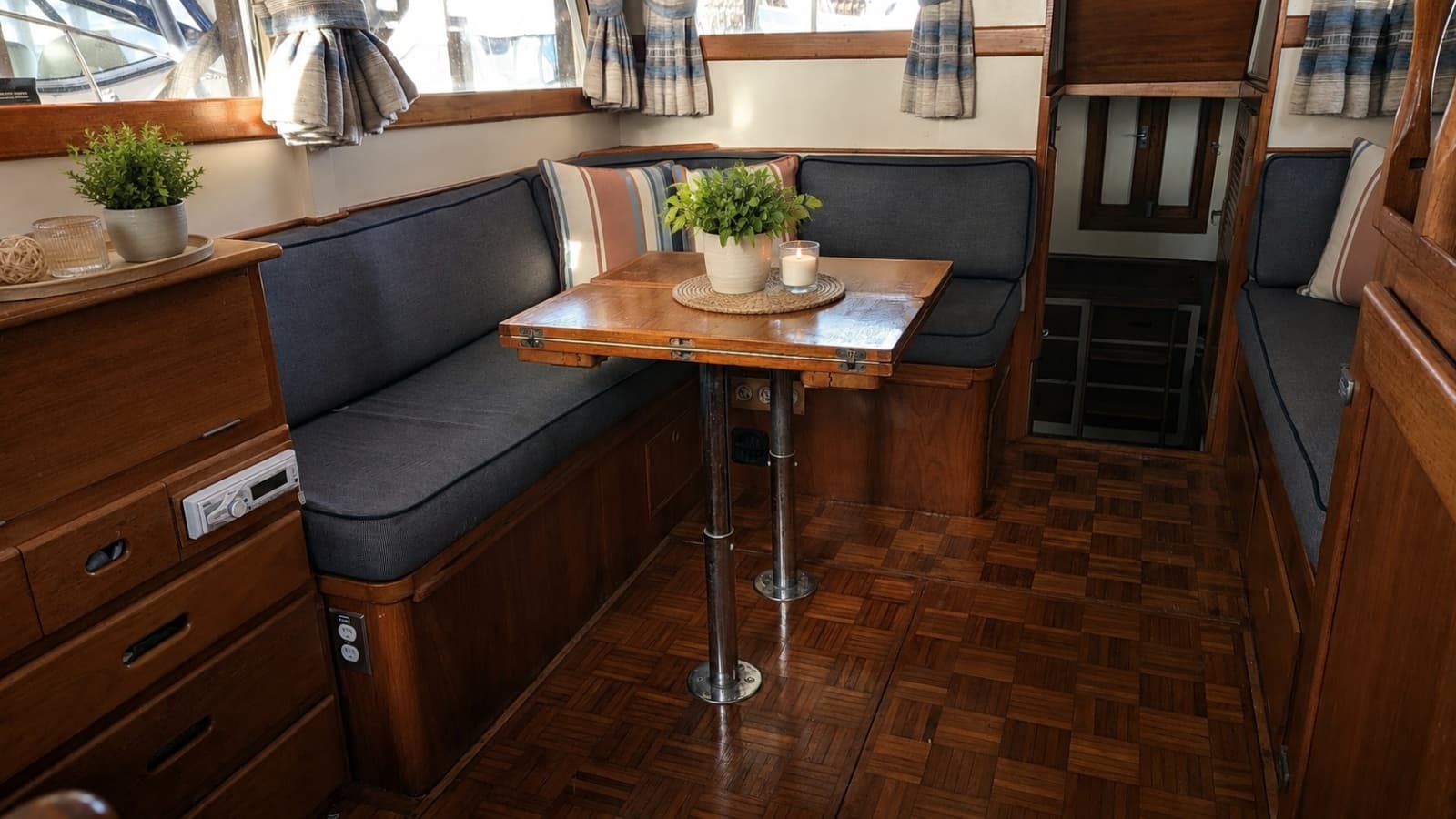 1974 Grand Banks 36 Classic - Photo 25