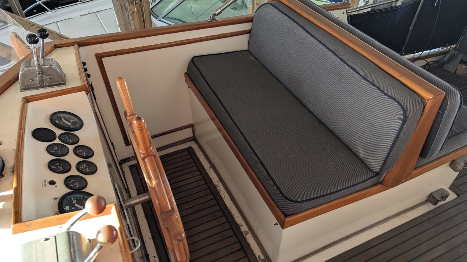 1974 Grand Banks 36 Classic - Photo 35