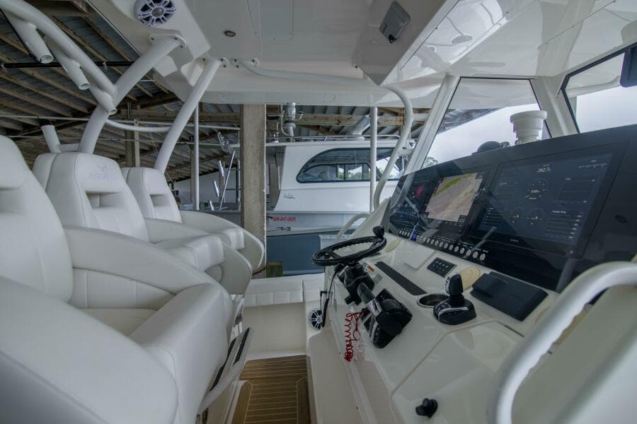 Regulator 41 - Miss Megan - Helm Seats and Electronics