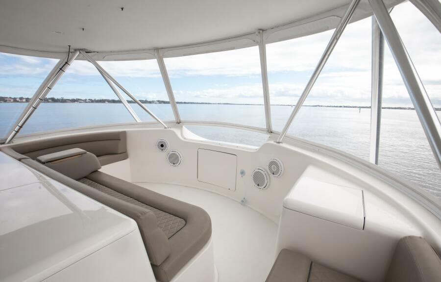 Viking 68 - Mobster - Flybridge Seating