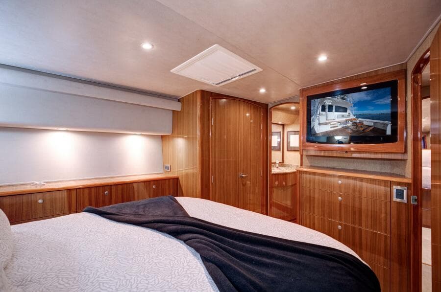 Viking 68 - Mobster - Stateroom