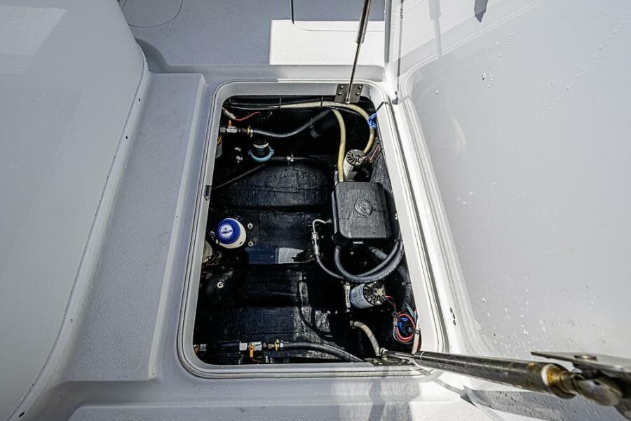 2021 Yellowfin 32 Offshore