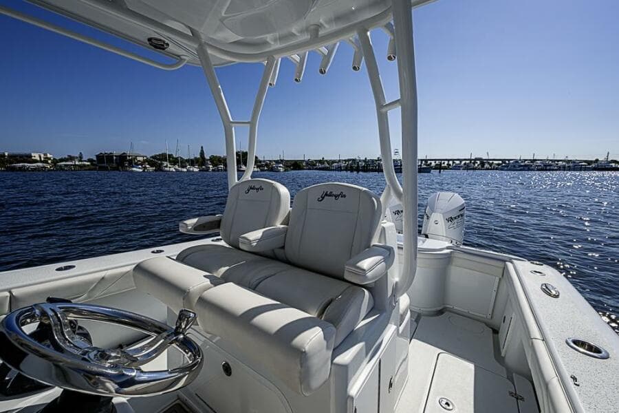 2021 Yellowfin 32 Offshore