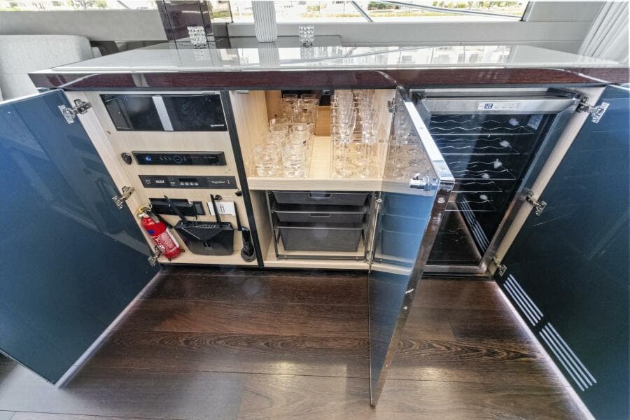 2019 Sunseeker Manhattan 66