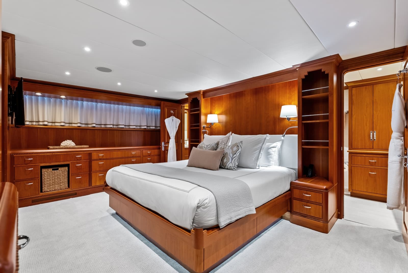 1998 Burger Raised Pilothouse - Photo 22