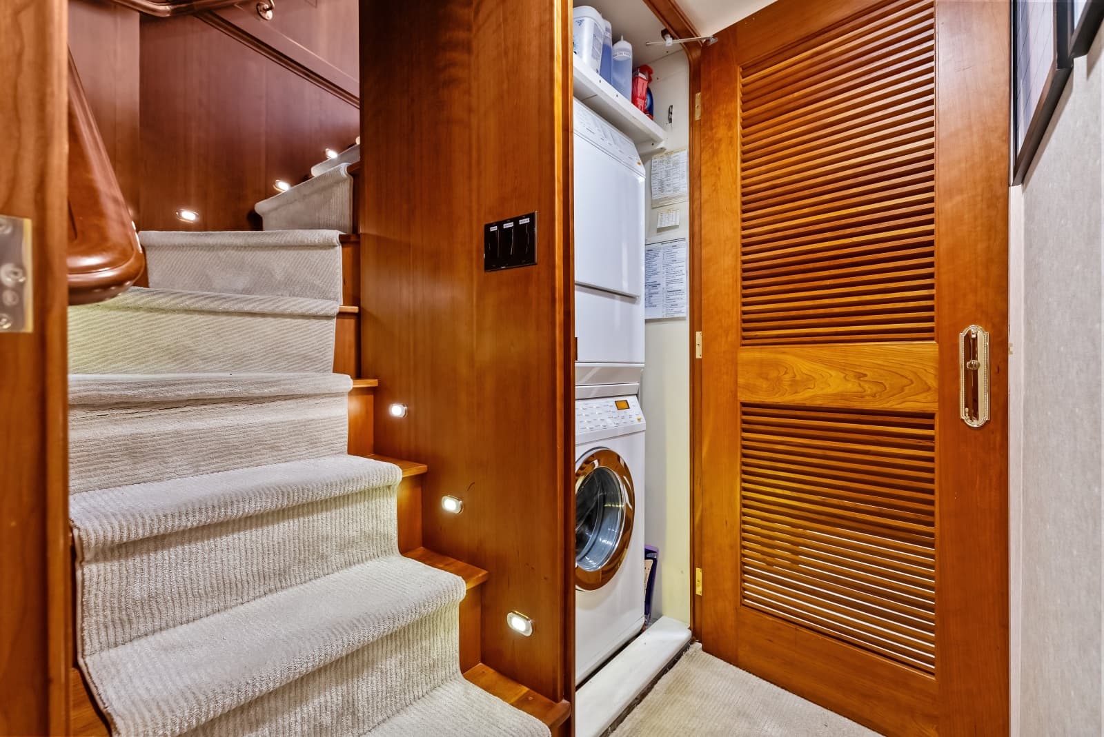 1998 Burger Raised Pilothouse - Photo 34