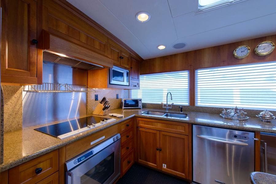 1998 Burger Raised Pilothouse - Photo 18