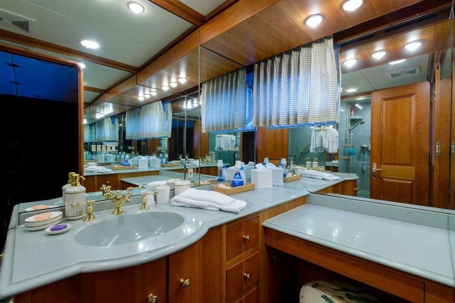 1998 Burger Raised Pilothouse - Photo 44