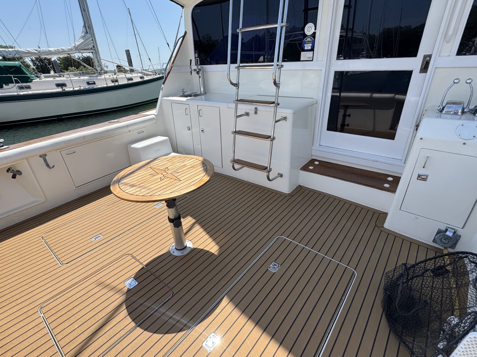1988 Ocean Yachts 44 SS - Photo 8
