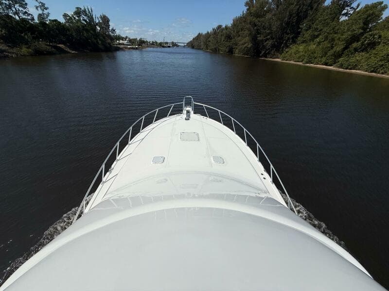 2004 Cabo 48 Flybridge