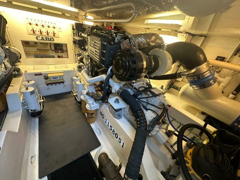 2004 Cabo 48 Flybridge