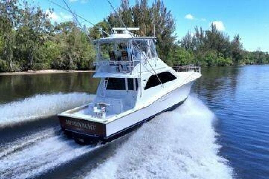 2004 Cabo 48 Flybridge
