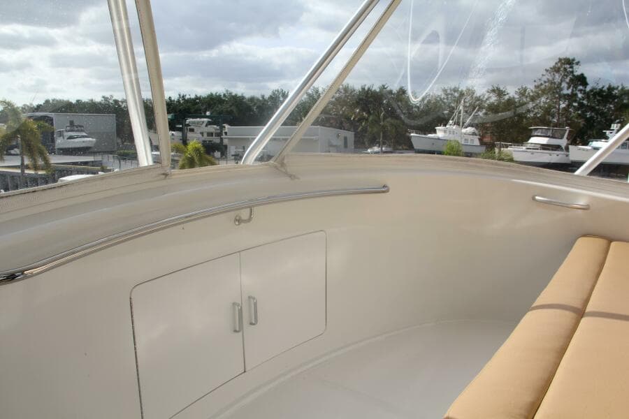 2004 Cabo 48 Flybridge