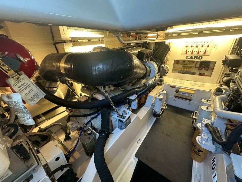 2004 Cabo 48 Flybridge