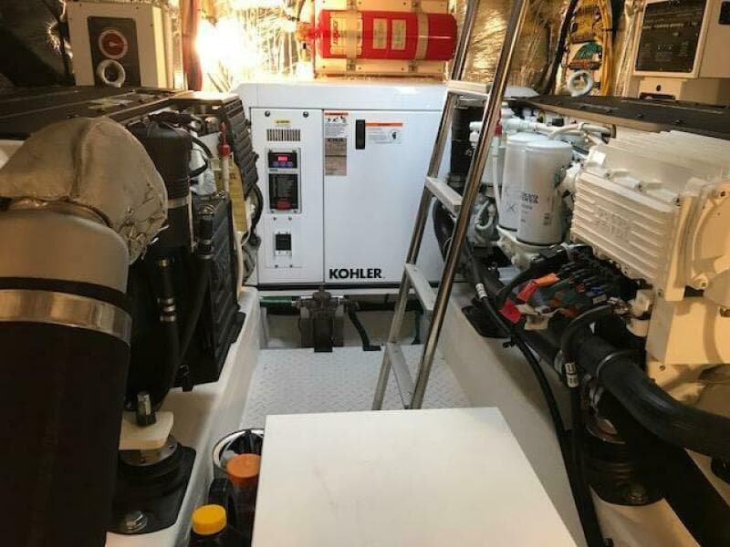 2014 Cruisers Yachts 