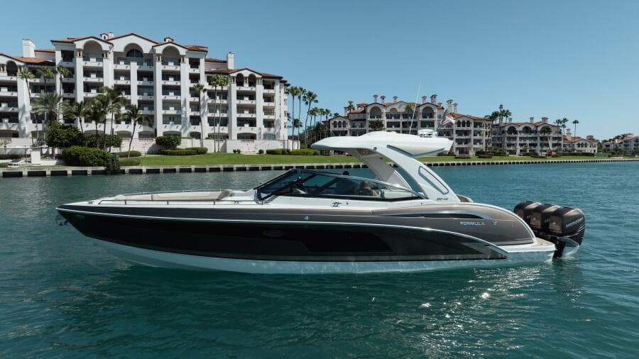 2018 Formula 350 Crossover Bowrider OB