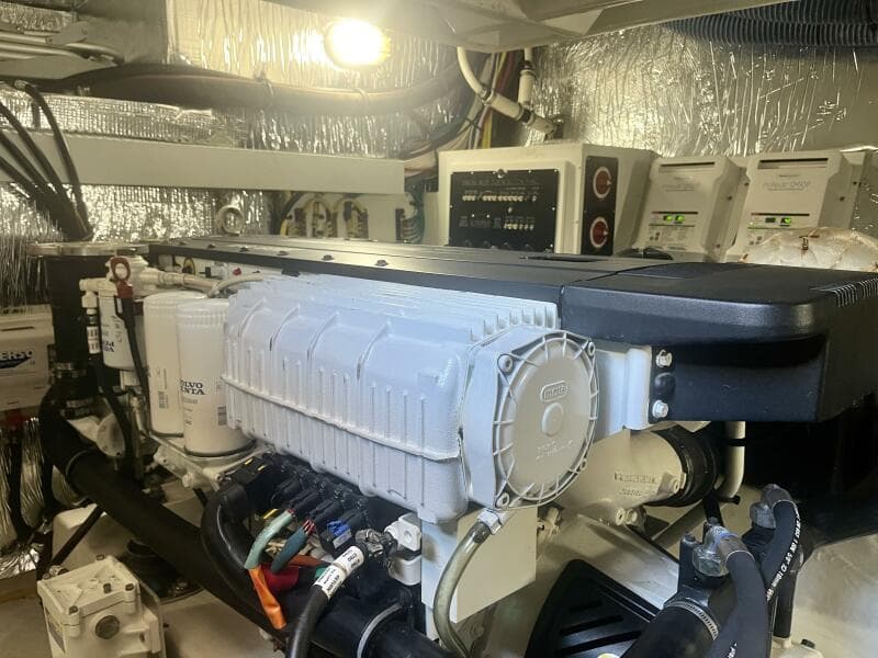 2016 Cruisers Yachts 45 Cantius