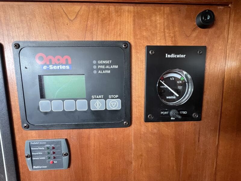 2006 Sabre 38 Hard Top Express