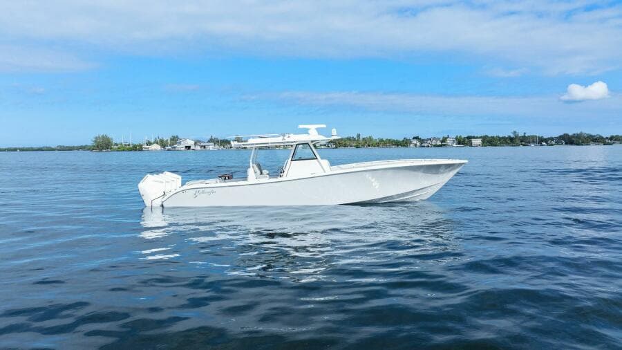 2023 Yellowfin 39 Offshore